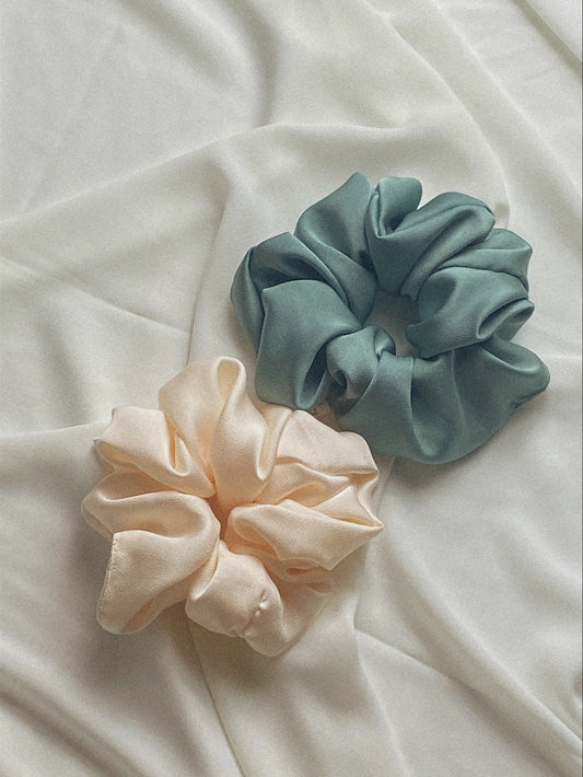 Silvia Scrunchie